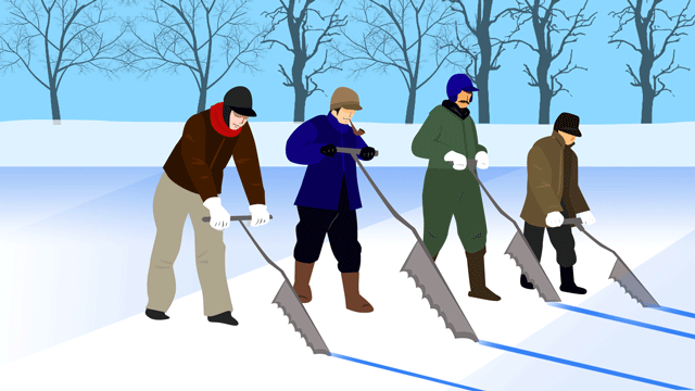 昔ながらの北部の村で夏のあいだに使う氷を凍った池から切り出している男たち